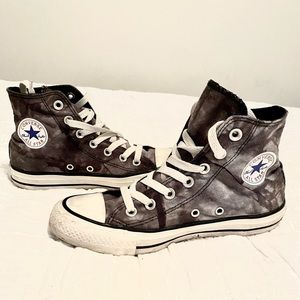 Camo high top Converse